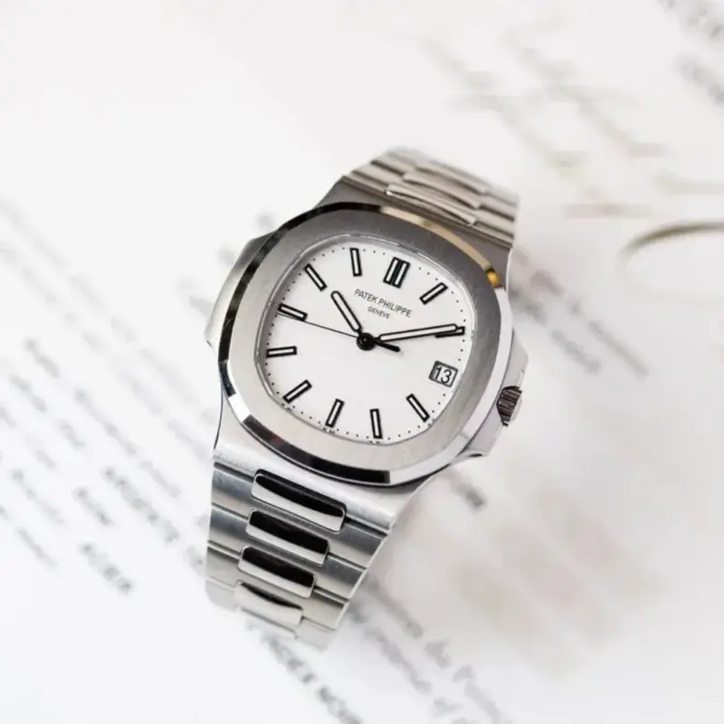 Patek Philippe Mens Watch 5711-1A-011 - Image 2
